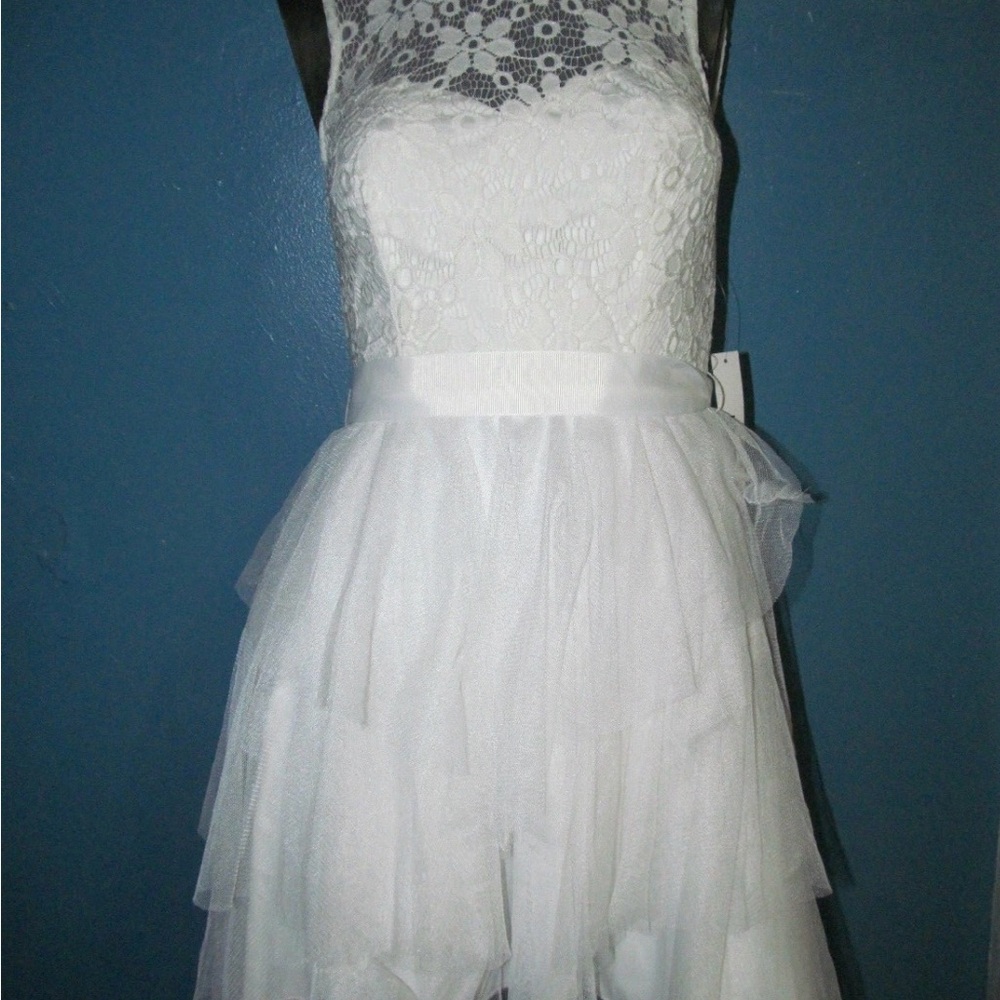 New Juniors Elegant White Lace Dress